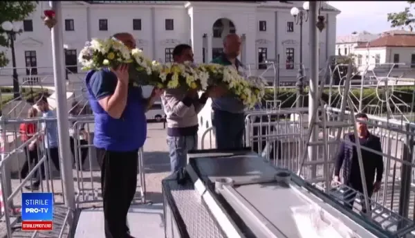 Primii pelerini la Sfânta Parascheva: „Mie mi s-a întâmplat o minune acum 7 ani”