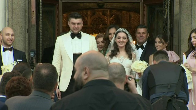 Imagini de la nunta fiicei lui Gigi Becali. Cum a arătat rochia de mireasă