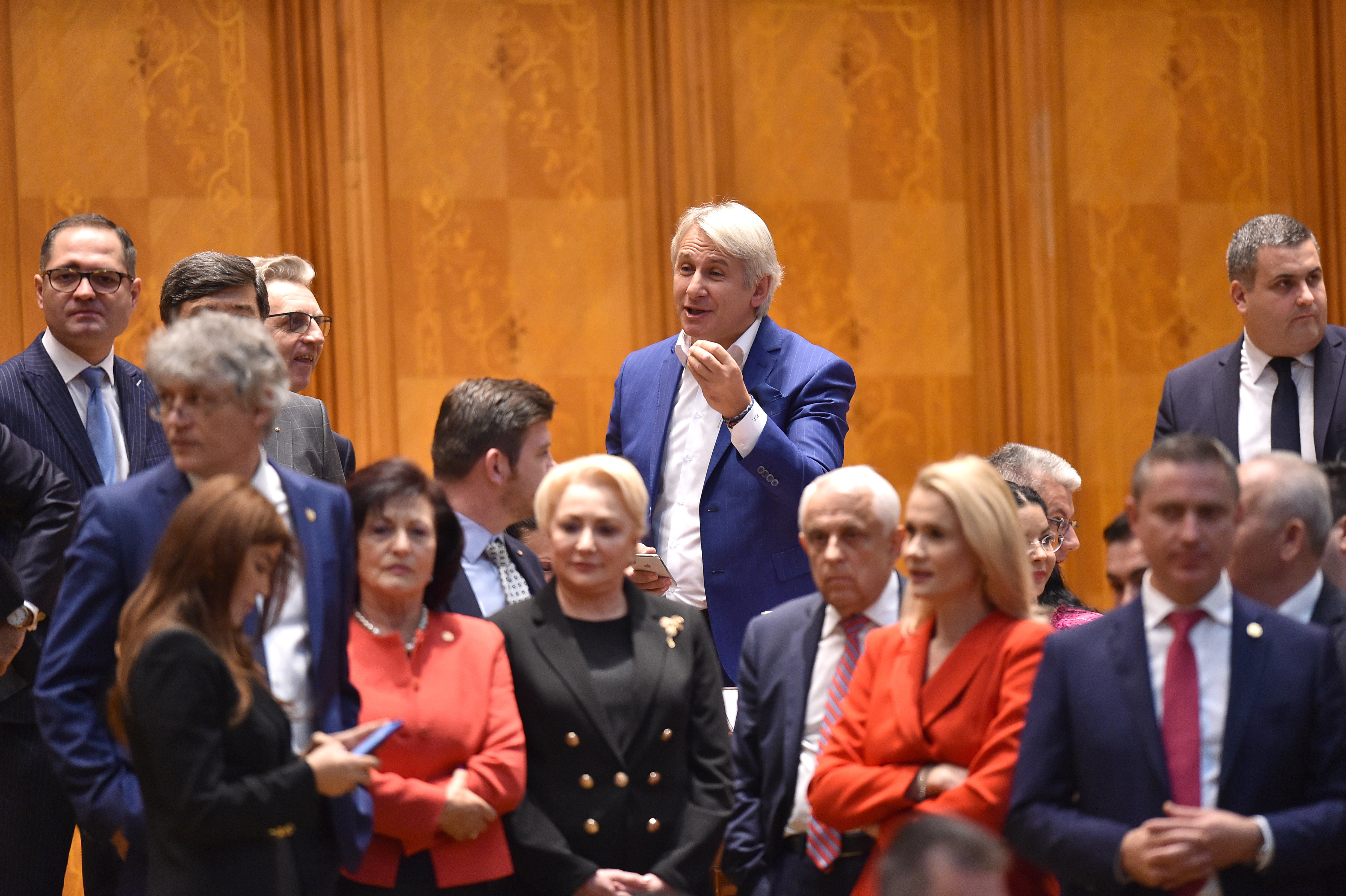 Guvernul a dat primarilor 1,4 miliarde de lei, deși aceștia au cerut mult mai mult