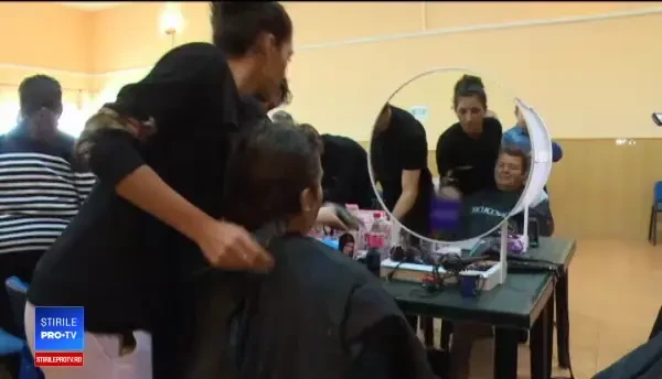 Zeci de femei din județul Galați, răsfățate „la coafor cu psihologul”