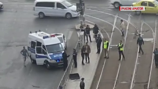 Alertă în Capitală. Un bagaj suspect, găsit în fața unui liceu de renume