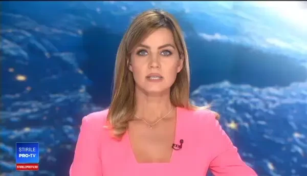 Incendiu la un depozit de tâmplărie, în Hunedoara. Pompierii au intervenit timp de 3 ore