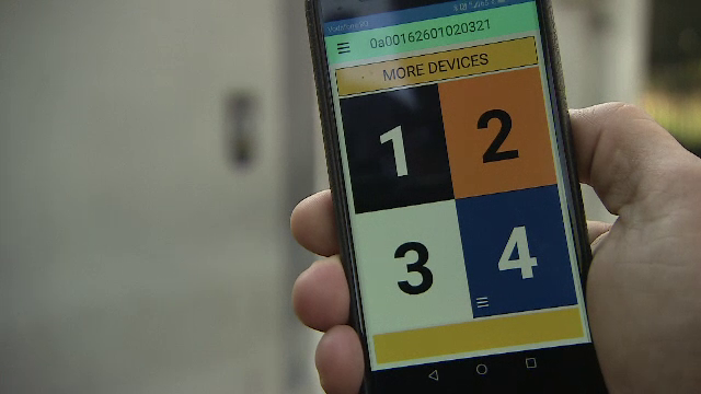 Aplicația care îi ajută pe nevăzători să se deplaseze. Autoritățile nu sunt interesate