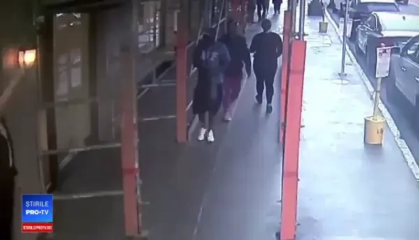 Cum a furat un bărbat un tablou de Dali în 30 de secunde. "Nimeni nu a putut face nimic"