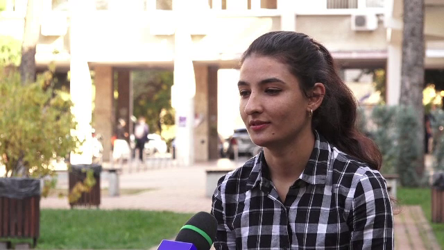 Premieră în estul Europei: tânăra refugiată afgană care a primit o bursă de studiu în România