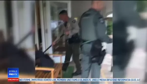 Creatura care a intrat într-o şcoală în timpul orelor. Elevii au vrut să-şi facă selfie cu ea