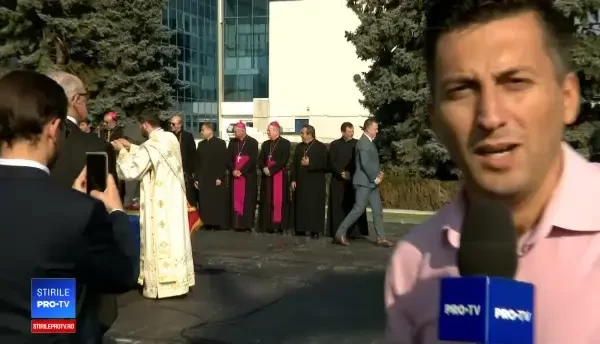 Corespondenţă specială Cosmin Stan. Moment istoric: Regina-mamă s-a întors acasă pentru ultima oară