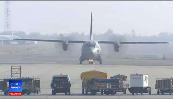 Funeraliile Reginei-mamă Elena. Sicriul cu osemintele, depus în Catedrala de la Curtea de Argeş