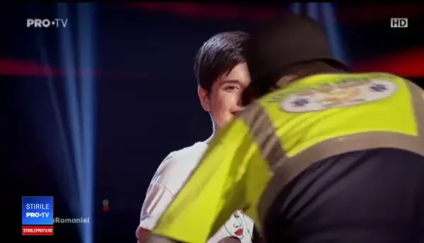 Tudor Chirilă i-a dedicat o scenetă unei concurente: „Ai cântat cu ambele sexe în tine”
