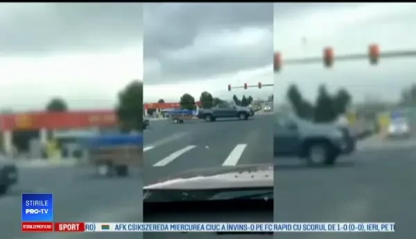 Accident în lanț după o urmărire ca în filme a poliției. „I-au ameninţat cu pistoalele prin geam”