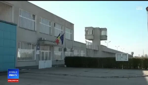 Un polițist a fost găsit împușcat în penitenciarul Arad. Procurorii cred că s-a sinucis