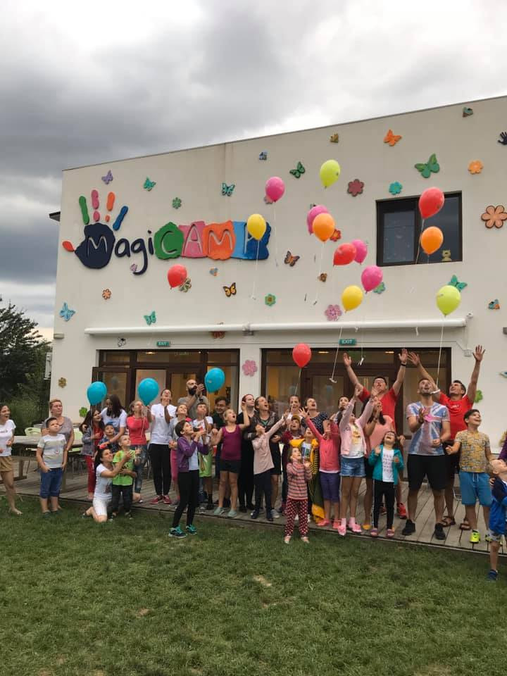 Podcast "România, ştii bine". Ce s-a întâmplat după ediția despre MagiCAMP: ”Fabulos!”