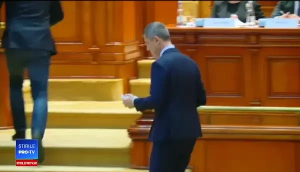 Blocaj total în coaliţia care încearcă să formeze noul Guvern. PSD susţine că e "neutru ca Elveţia"