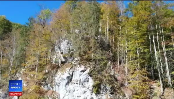 Reacţia unui turist american ajuns în Apuseni. "E incredibil să vezi cascadele"