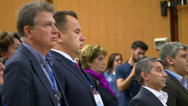 Eveniment despre starea învăţământului din Capitală: multe aplauze, nicio strategie. "Autostrăzile vin de la sine"