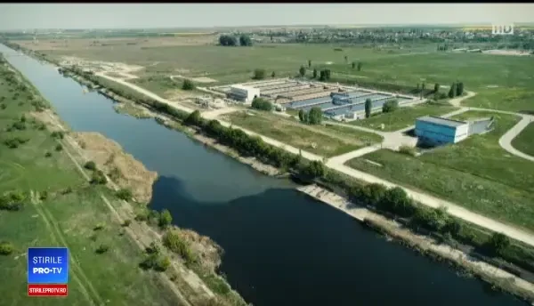 Angajații firmei de canalizare din Tulcea, filmați cum varsă dejecții în Dunăre. "N-am găsit soluţii"