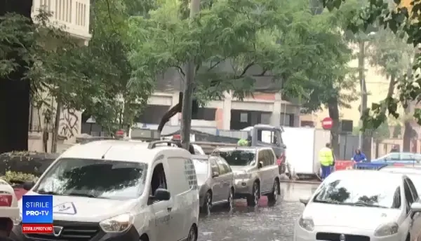 O țeavă de apă a fost spartă de muncitori pe Șoseaua Iancului