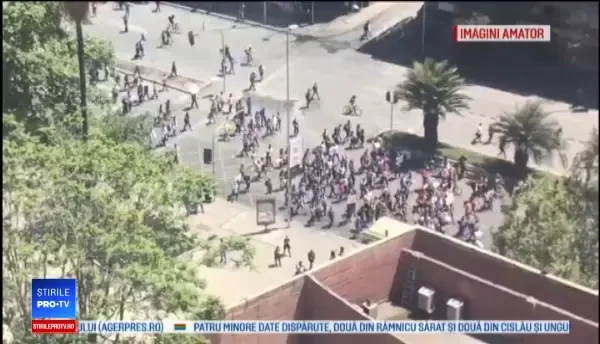 Sportivi din lotul de karate al României, prinși în mijlocul luptelor de stradă din Chile