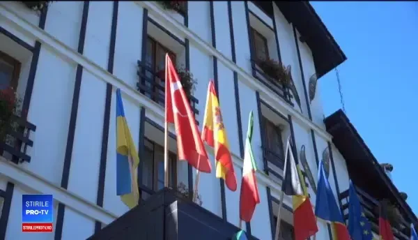 Cum s-au scumpit vacanţele din cauza bugetarilor. Preţuri mai mari şi cu 50%