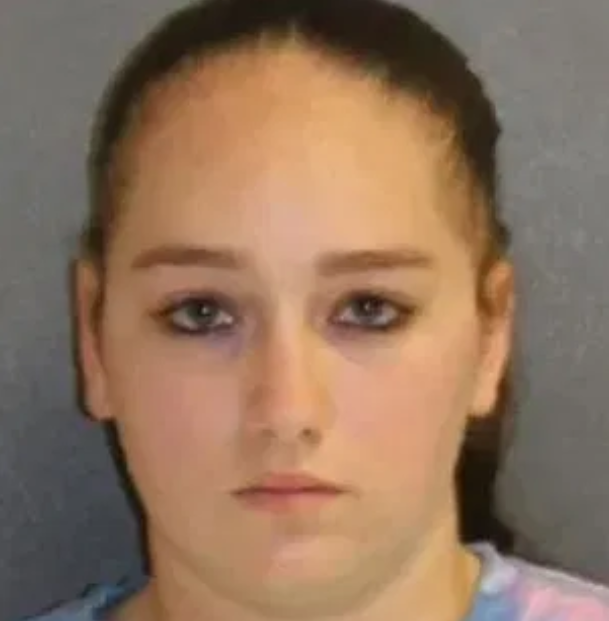 Scene de coșmar: o bonă i-a rupt coloana bebelușului de care trebuia să aibă grijă