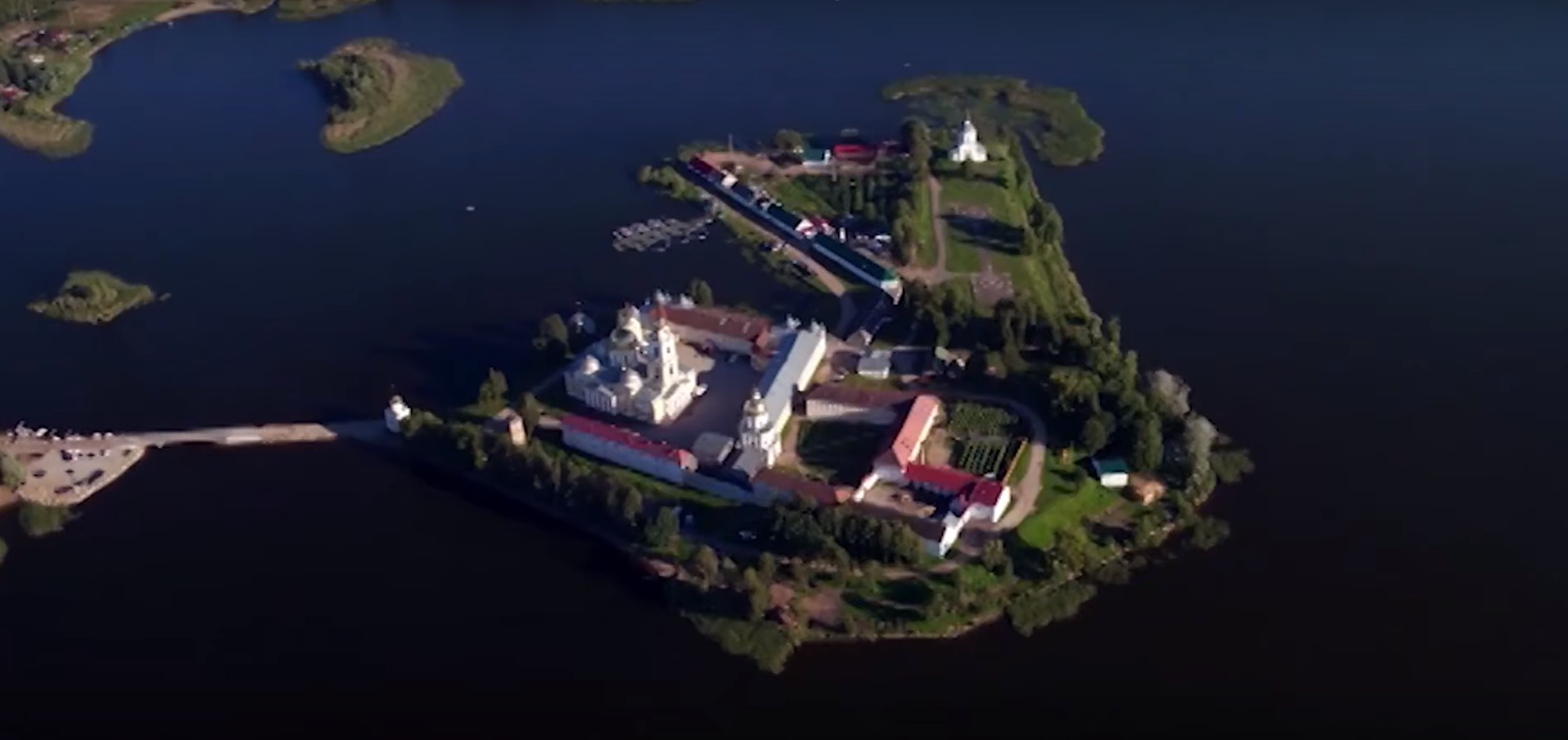 "Insula iubirii de Dumnezeu". Cine organizează primul reality-show bisericesc