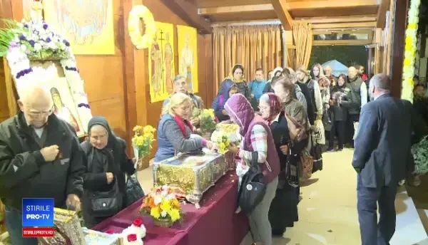 Pelerinaj la Sfântul Dumitru. Ce s-a întâmplat după ce o femeie s-a rugat ca fiica ei să aibă copii