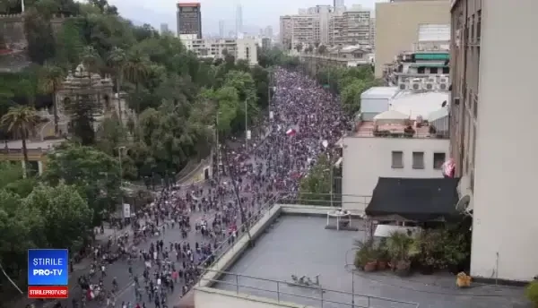 Un MILION de oameni au ieşit în stradă în Chile. Scumpirea care a declanşat protestele