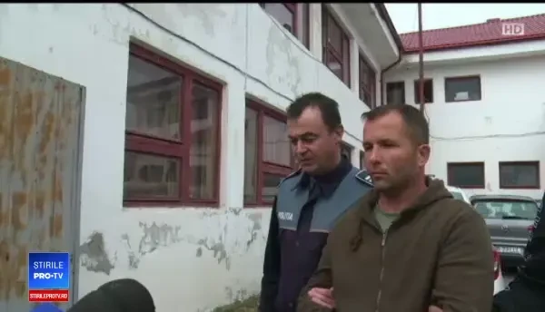 Fetița violată de șoferul unui microbuz, abandonată pe stradă, plină de sânge. Starea minorei