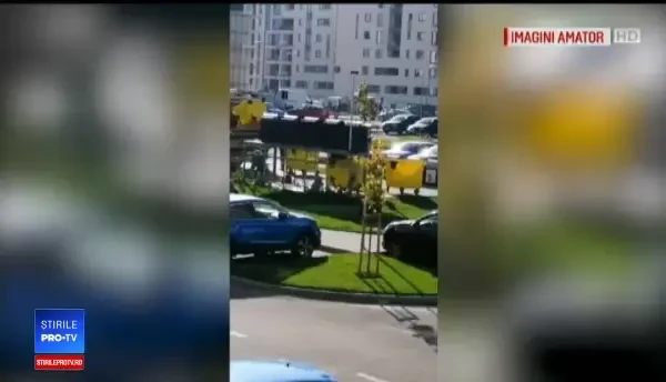 Haosul reciclării. Angajații de la salubritate nu respectă regulile colectării selective