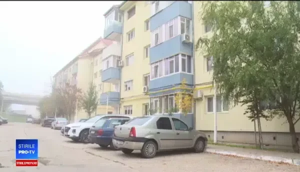 Blocuri ANL construite acum 15 ani în Galați, distruse din cauza tasării din zonă