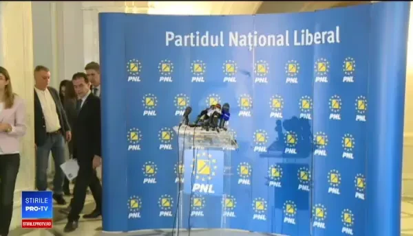 Se amână votul pentru investirea Guvernului. PNL negociază și caută susținere