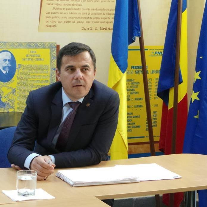 Ministrul Ion Ștefan s-a prezentat la DNA, vineri dimineață, „din proprie inițiativă”