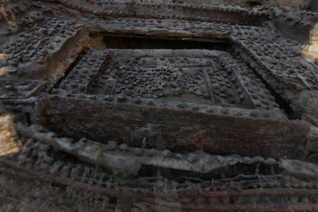 Ce ar ascunde misterul din Pompeii: ”Seiful antic” rămas intact după 2.000 de ani. VIDEO