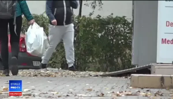 Un bărbat eliberat din închisoare a agresat două bătrâne. „M-am trezit cu pumni în cap”