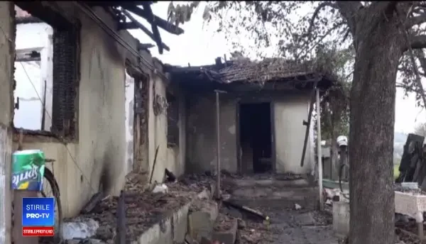 Greșeala unui bătrân l-a costat viața. Familia lui a rămas pe drumuri în prag de iarnă