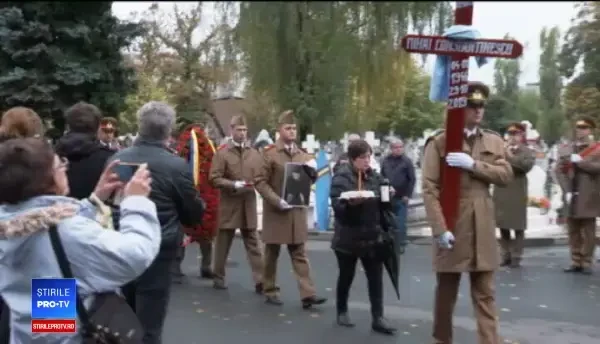 Mihai Constantinescu a fost înmormântat în cimitirul Ghencea cu onoruri militare