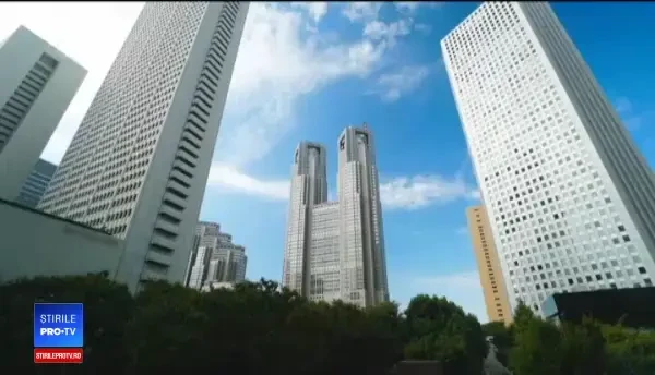 Salarii de 6.000 de dolari și bilete de avion asigurate. Tinerii români, vânați cu oferte