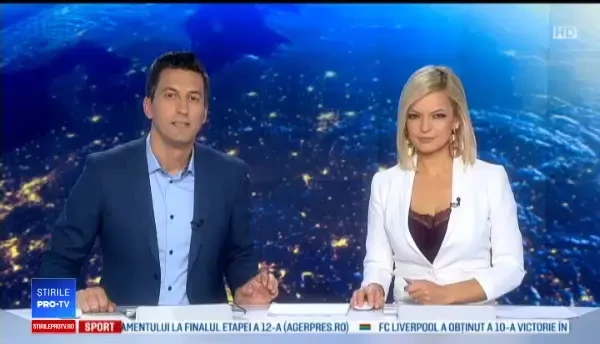 O mașină a fost înghițită de un crater în New York, după ploile torențiale