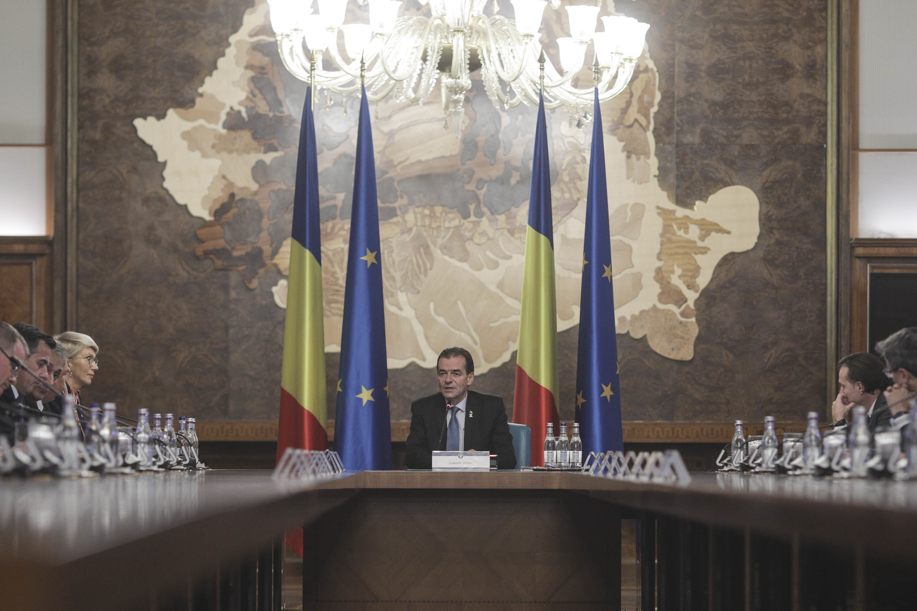 Iohannis, la prima ședință a Guvernului Orban: Situația în unele ministere este foarte proastă