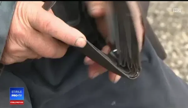 Mai mulți bătrâni, înșelați prin metoda împrietenirii. Cum au rămas fără bani