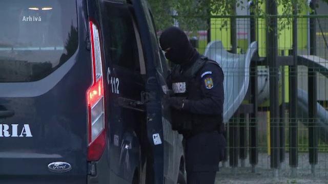 Un bărbat a sunat la 112, după ce și-a răpit copilul de 5 ani. Unde au fost găsiți