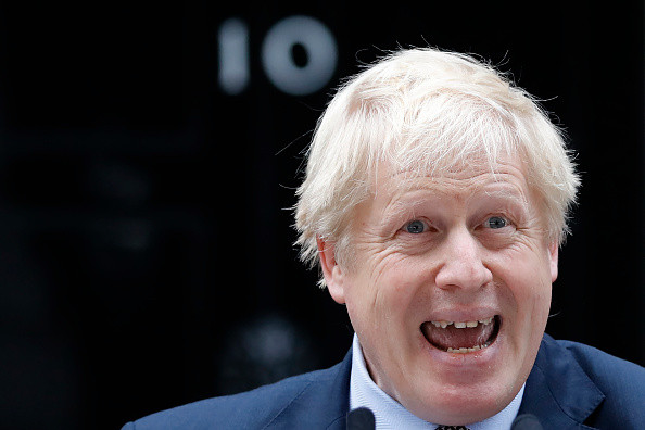 Prima zi a campaniei electorale în Marea Britanie. Johnson l-a comparat pe Corbyn cu Stalin