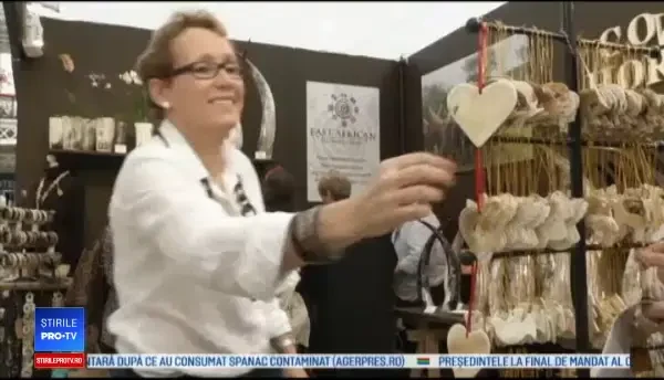 Trenduri de Crăciun. Cum s-a ajuns la podoabe de brad din coarnele vacilor