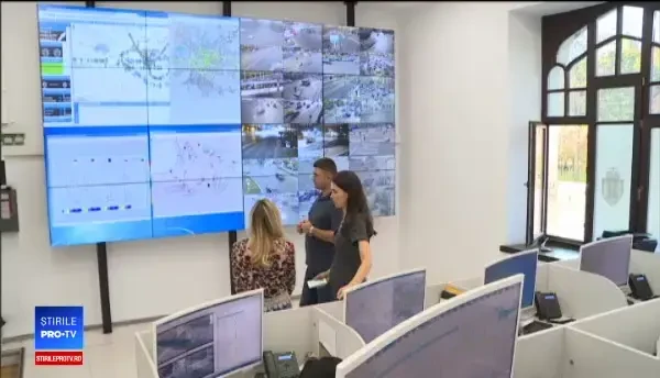 Semafoare inteligente, montate în Capitală. Experţii nu cred că vor rezolva traficul