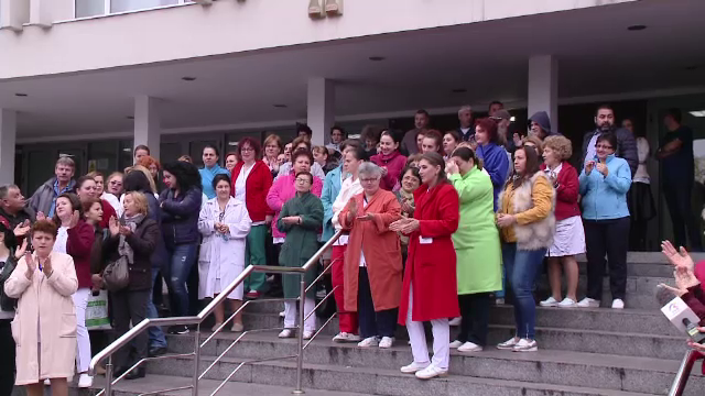 Proteste ale angajaților unui spital din Craiova. Nu au căldură și materiale