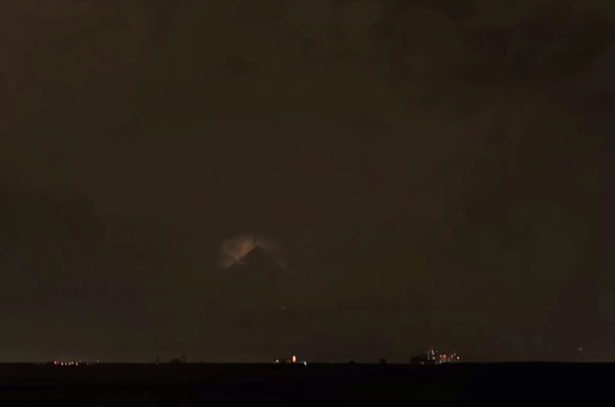 O „piramidă” a fost văzută pe cer, în SUA. Reacția oamenilor