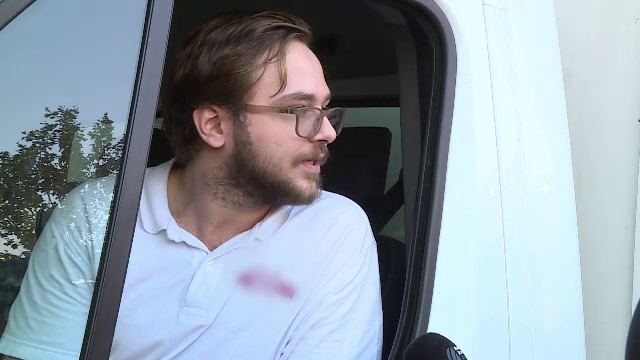 Reacția unui șofer după ce a fost amendat de polițiști că nu avea centură. "Livrez chestii"