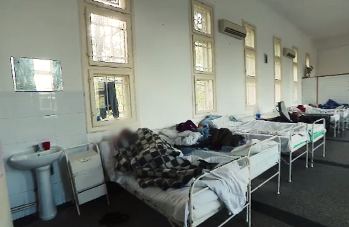 Între 4.000 si 10.000 euro, șpaga pentru angajări la Socola. Conducerea, reclamată la DNA