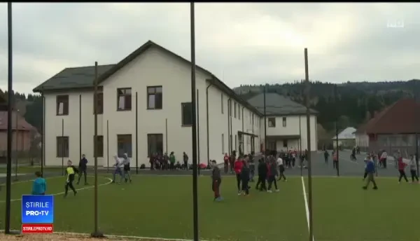 "Combustibilul viitorului", descoperit într-un sat din Bistriţa. Are costuri cu 40% mai mici