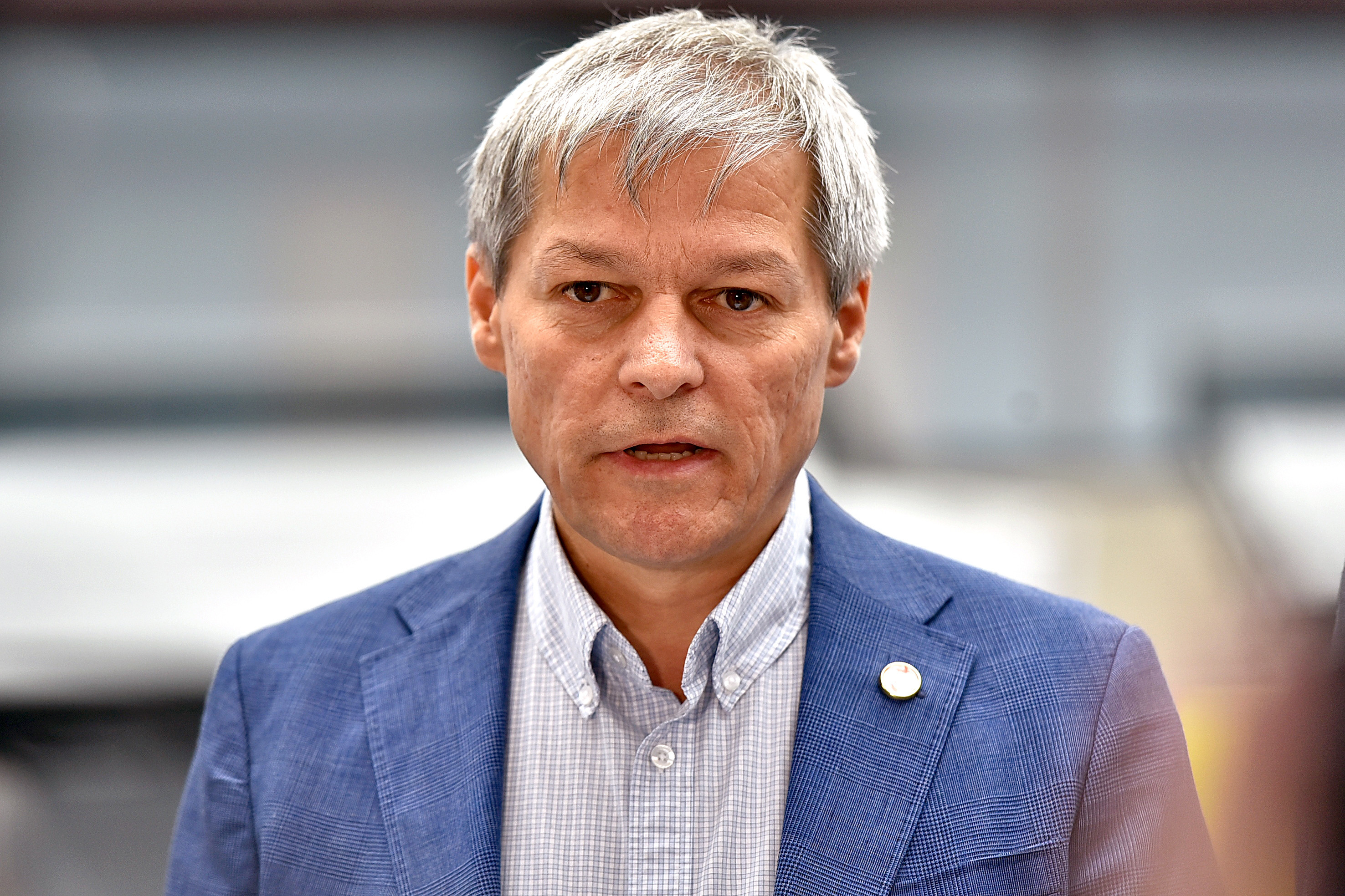 Cioloș: USR-PLUS să înceapă ”rapid” discuțiile cu PNL pentru alegeri anticipate
